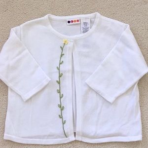 Girl’s sweater size 3T